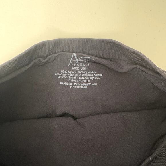 Aspaeris Pivot Running Compression Recovery Short Women's Size Medium Black - Picture 3 of 4